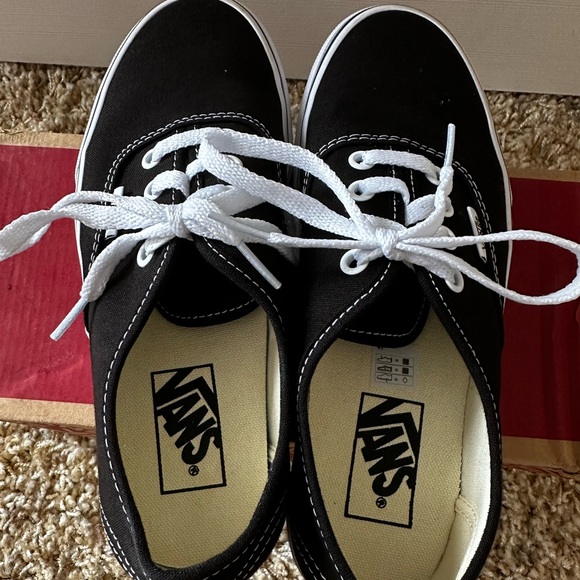 ✨Vans Off the Wall skater shoes black womens size 7 - Picture 4 of 8